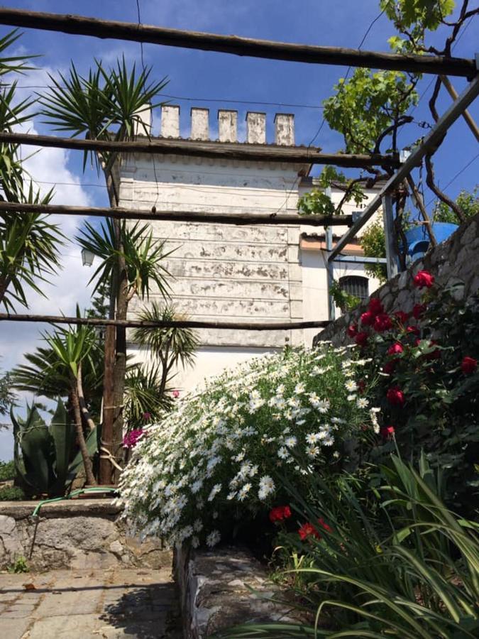 Bed and Breakfast La Torretta Bianca Cava deʼ Tirreni Exterior foto